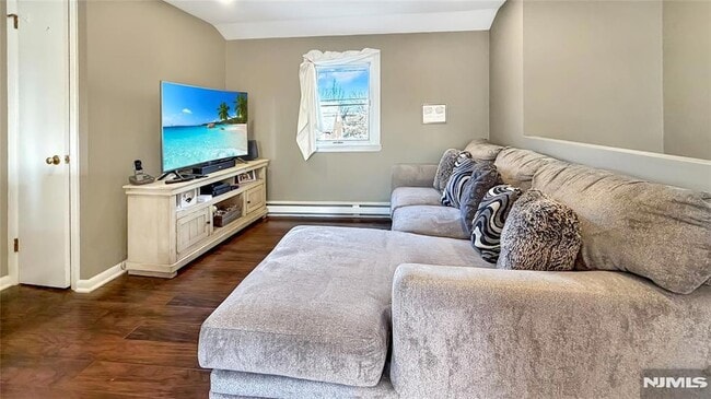 154 Charlton Ave in Lodi, NJ - Building Photo - Building Photo