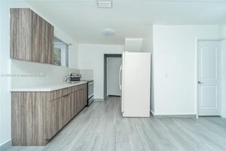 5725 NW 24th Ave in Miami, FL - Building Photo - Building Photo