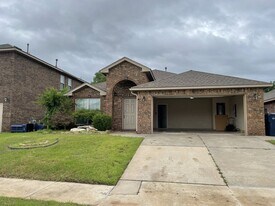 8204 NW 105th St in Oklahoma City, OK - Building Photo