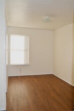 2526 W Prairie St, Unit 204 in Denton, TX - Building Photo - Building Photo