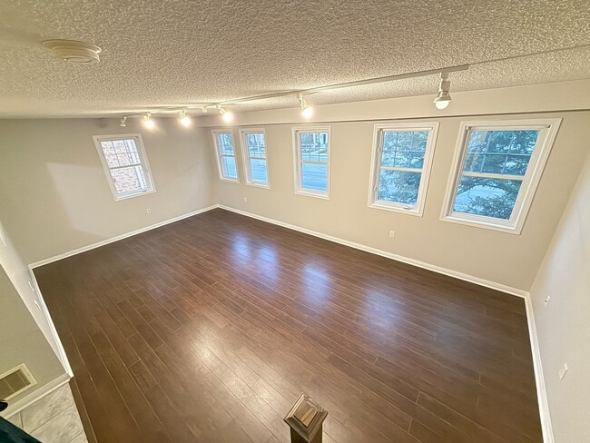8828 Sheppard Av E in Toronto, ON - Building Photo - Building Photo