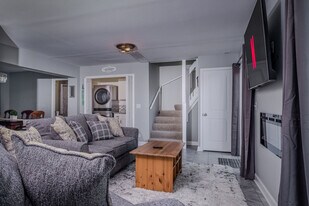 3407 Venice Ave in McHenry, IL - Building Photo