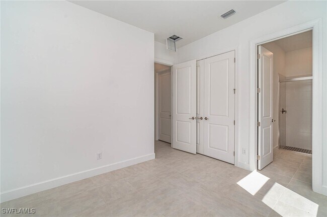 11910 Molto Dr in Ft. Myers, FL - Building Photo - Building Photo