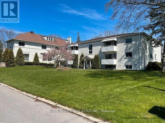 property at 118 Perry St