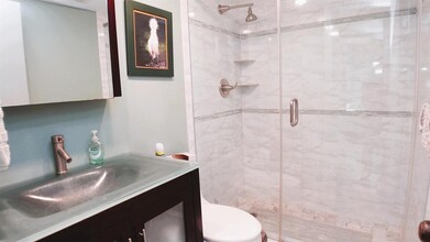 745 SE 19th Ave, Unit 308 in Deerfield Beach, FL - Building Photo - Building Photo