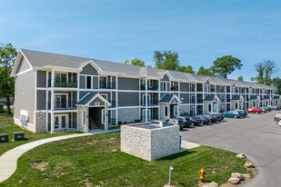 52 Flats Apartments in West Lafayette, IN | ApartmentHomeLiving.com