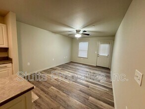200 Spindle Ct in Muscle Shoals, AL - Foto de edificio - Building Photo