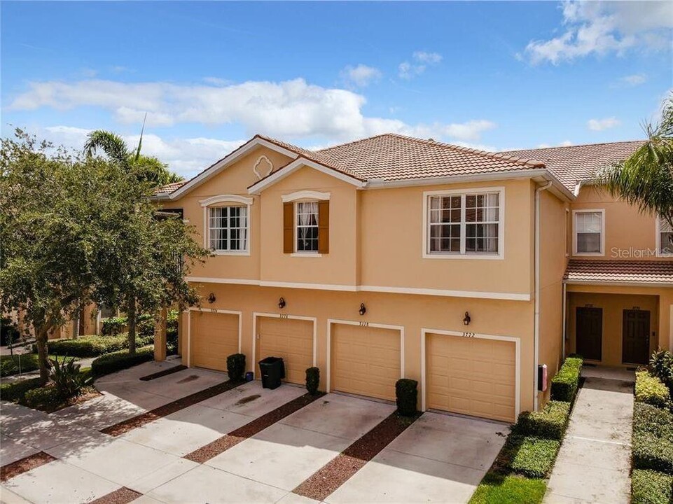 3778 Parkridge Cir in Sarasota, FL - Foto de edificio