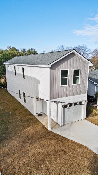 1992 Groveland Ave in North Charleston, SC - Building Photo