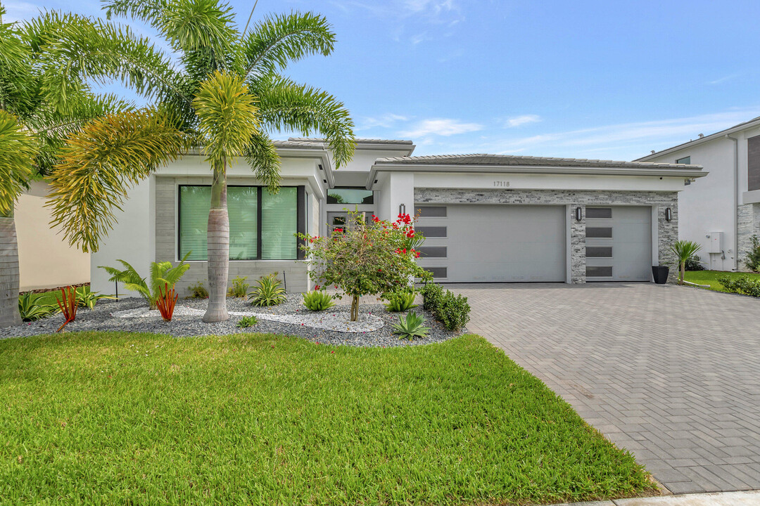 17118 Aquavera Way in Boca Raton, FL - Building Photo