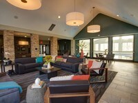Building Photo - Park Laureate Apartamentos in Louisville, Kentucky