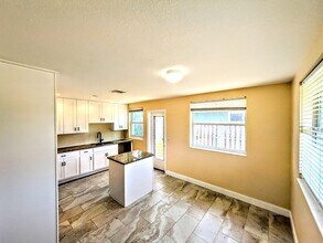 223 S Boulevard of the Presidents in Sarasota, FL - Building Photo - Building Photo
