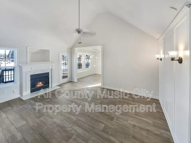 1945 Stoney Meadow Dr in Murfreesboro, TN - Building Photo - Building Photo