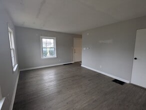 2880 Ruhl Ave in Columbus, OH - Building Photo - Building Photo