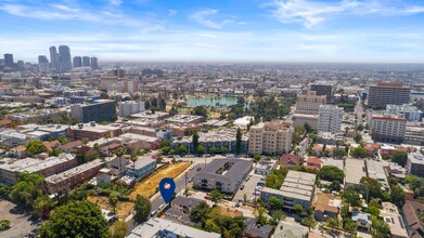 421 S Park View St in Los Angeles, CA - Building Photo - Building Photo