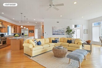 17 Oceanview Dr in Southampton, NY - Foto de edificio - Building Photo