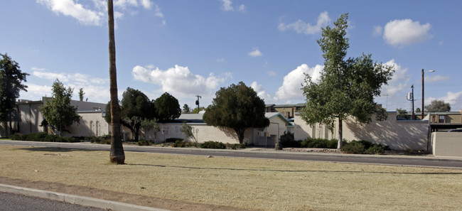 Seville in Phoenix, AZ - Foto de edificio - Building Photo