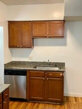 3304 Poppleton Ave in Omaha, NE - Building Photo - Building Photo