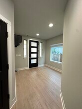 16808 1st Ave W in Bothell, WA - Building Photo - Building Photo