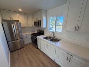 4692 Cherry Ave in Santa Maria, CA - Building Photo - Building Photo