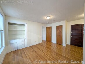 14 Garrison Ave in Somerville, MA - Building Photo - Building Photo