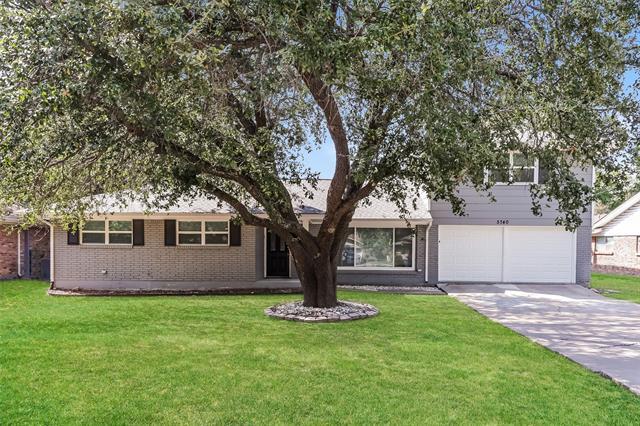 5740 Wimbleton Way in Fort Worth, TX - Building Photo