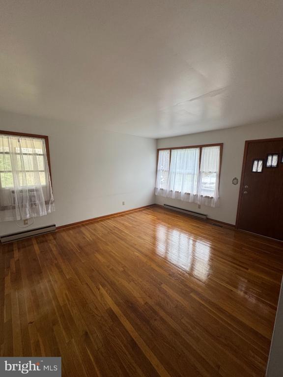 6268 Macedonia Rd in Woodford, VA - Building Photo - Building Photo