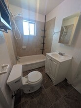 1435 Dayton St in Klamath Falls, OR - Building Photo - Building Photo