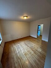 160 Strathmore Rd, Unit #1 in Boston, MA - Building Photo - Building Photo