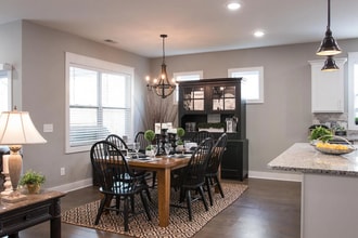 304 Spring St in White House, TN - Building Photo - Building Photo