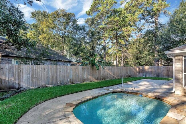 property at 15 White Bark Pl