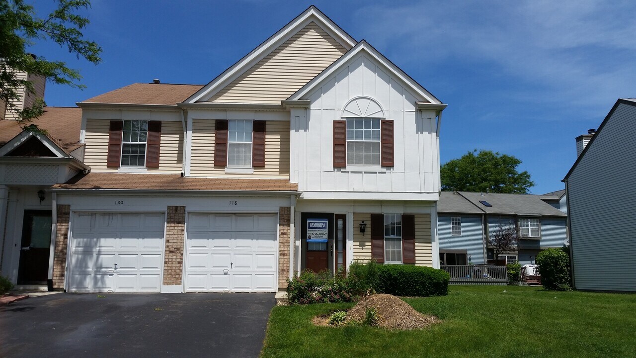 118 W 67th St in Westmont, IL - Foto de edificio