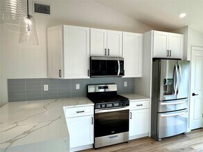 16314 Kicking Bird Dr in Leander, TX - Building Photo - Building Photo