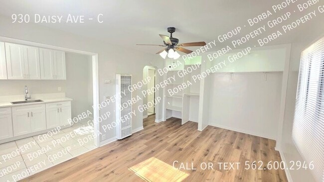 property at 930 Daisy Ave