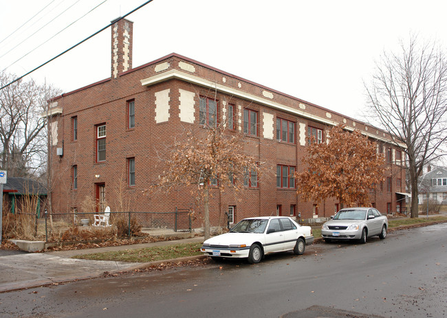 1402 Portland Ave in St. Paul, MN - Building Photo - Building Photo