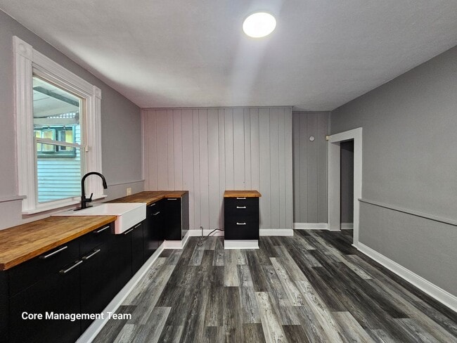 14 Courtright St in Pittsburgh, PA - Building Photo - Building Photo