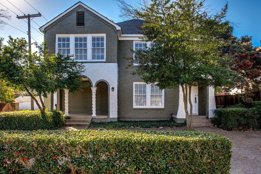 4303 Emerson Ave in Dallas, TX - Foto de edificio