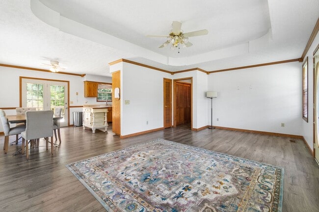 1013 Pin Oak Dr in Pleasant View, TN - Building Photo - Building Photo