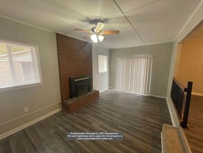 1306 Northwoods Dr in Kings Mountain, NC - Building Photo - Building Photo