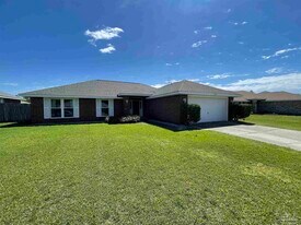 5720 Berrybrook Cir in Milton, FL - Building Photo