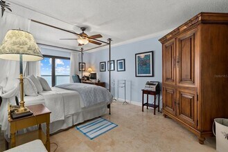 1000 Longboat Club Rd in Longboat Key, FL - Building Photo - Building Photo