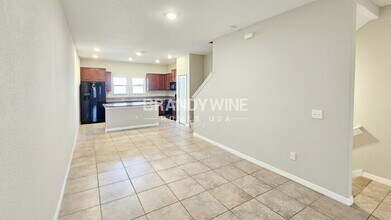 5572 Mercado Dr, Unit 3B in Port Richey, FL - Building Photo - Building Photo