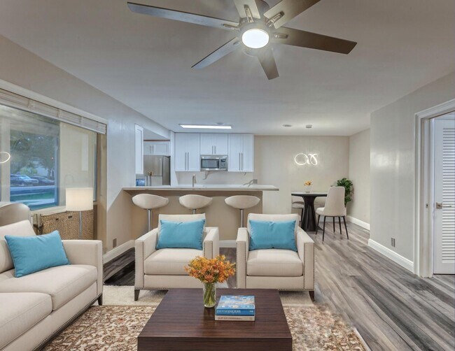400 S Luna Ct in Hollywood, FL - Foto de edificio - Building Photo