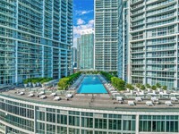 495 Brickell, Unit 1710 in Miami, FL - Foto de edificio - Building Photo