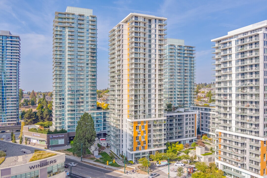 W1 - Tower A in Vancouver, BC - Building Photo