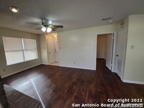 6311 Windsor Castle in San Antonio, TX - Building Photo - Building Photo