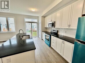 193 Shallow Pond Pl in Ottawa, ON - Building Photo - Building Photo