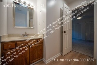 4101 Five Oaks Dr in Durham, NC - Building Photo - Building Photo