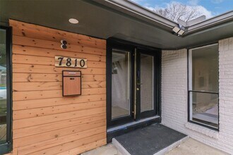 7810 Nairn St in Houston, TX - Building Photo - Building Photo