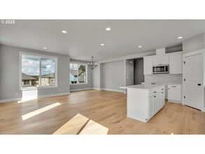 3660 SW Sandlewood Ln in Gresham, OR - Building Photo - Building Photo